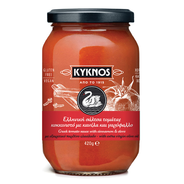 “kyknos” tomato sauce with cinnamon and cloves in glass jars