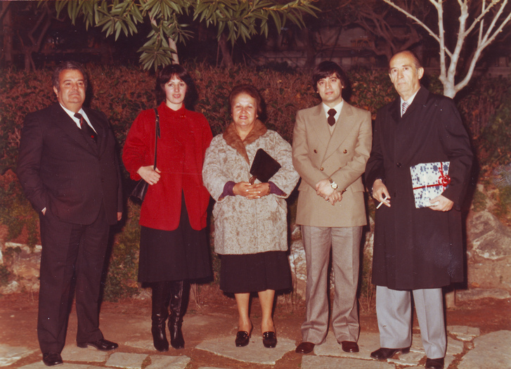 1981 - Vassilis (second from right) and his wife Stella Kontou (second from left) with EVEPY SA executives